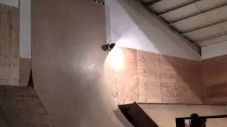 RattyMaty:wallride over the light @rampart