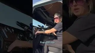 Amber Gave it a try with Blue Collar🤣 #righttracksystem #livetheshow #dynaflexusa #viral