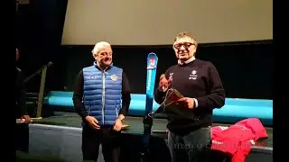 Abbadia S. Salvatore 19/12/2024: F. Contorni-Presidente FISI Toscana premia il regista  G. Veronesi