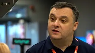 V&acirc;nzătorul de la magazinul blocului