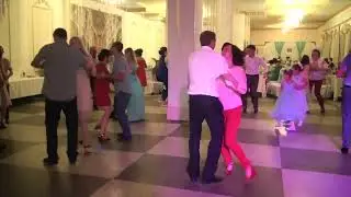 висить ябко  0680595280 #Відеонавесілля #Весільневідео на #Весілля #Фото #Українськанароднамузика