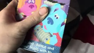 Comparison Video # 14 Blue&rsquo;s Clues Blue&rsquo;s Big Band VHS & DVD 2003