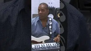 BASS GUITAR VS. SYNTH BASS (w/ Mo Pleasure)