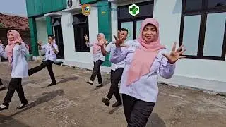 Senam Peregangan Di Tempat Kerja  