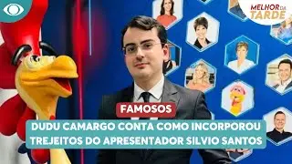 Dudu Camargo conta como incorporou os trejeitos de Silvio Santos | Melhor da Tarde