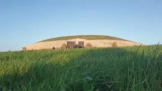 Winter Solstice at Newgrange 2025 Sunrise at Newgrange , Ireland Roads views ireland.