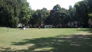 Fussball Opa im Ungerer-Bad M&uuml;nchen / Football Grandpa 1