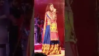 Kajal maheriya palanpur moj 🙂😍