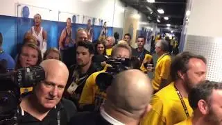 Warriors (2-0) postgame tunnel walk: Stephen Curry, Ayesha, Durant, Klay, Draymond WCF Spurs G2
