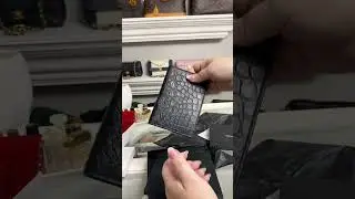 Subscribe @Currently Carter for more unboxings! #Unboxing #LuxuryUnboxing
