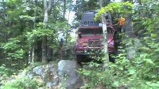 Hummer going DOWN the  ROCK WALL