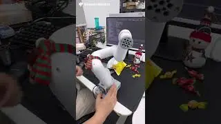 myCobot 280 | See how the #robot arm greets you and discover its drag & teach feature #christmas