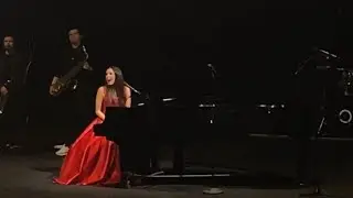 Karsu Azerbaycan sevgisinden bahsediyor. (2022, kasım 18, Baku)