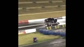 Holden VS Commodore 5L V8 Burnout VS VF V8 ute Hear the Lion 🦁 Roar down the 1/4 mile