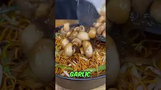 Вкусные чесночные грибы, приготовленные китайским шеф-поваром