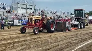 Case 930 pulling in 9K farm at 2022 Armada Fair
