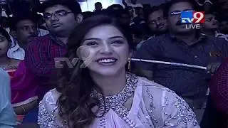 Vijay Deverakonda fans hungama at NOTA Public Meet - TV9