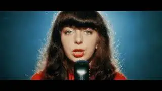 Meg Dumas - Blindly - CLIP OFFICIEL