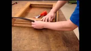 Cutting sealing profiles at outer corners, fold outer edge