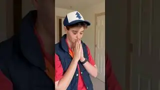 Dipper doesn&rsquo;t wash his clothes?&hellip; #gravityfalls #gravityfallscosplay #dipperpines #cosplay #meme