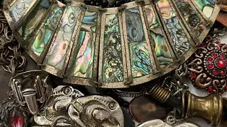 vintage jewelry bag Unbagging!!