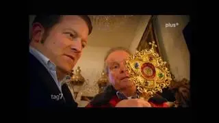 Reliquien + Heiligenverehrung + Hauskapelle