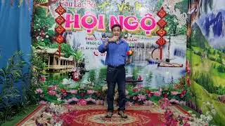 Ho&agrave;ng Ph&uacute;c thể hiện b&agrave;i h&aacute;t Mưa Chiều