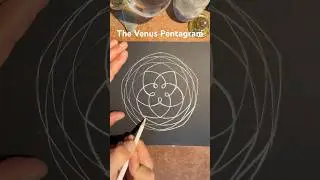 Как нарисовать пентаграмму Венеры от руки, используя направляющие линии. Перемотка вперёд.
