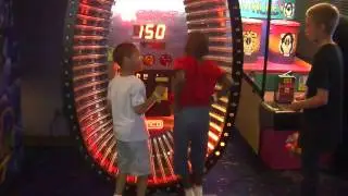 The Buzz: Giggleberry fair at Peddler's Village