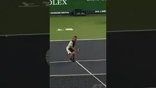 The combination of Eason Chan and Federer. The king covers the ground and the tiger.