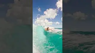 Wakesurf Superman 🐬🏄🏻&zwj;♂️🌊 #turksandcaicos #wakesurfing #pro
