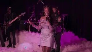 &Auml;yanna - Change Your Life (Live)