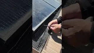 Как закрепить алюминиевый зажим для защиты от птиц на солнечной панели