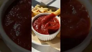 🍅 Homemade #Ketchup 🥫in Minutes! 👀 Easy #Recipe + No Preservatives 🙌🏼 #ketchuprecipes #foodshorts