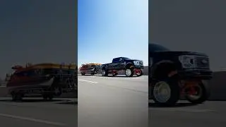 You know it&rsquo;s tall when truckers look confused 😅 #liftedtrucks #ford #pontoon #anylevellift