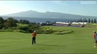 Shot of the Day: Robert Garrigus' reaches 18 at Kapalua in two