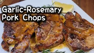 Свиные отбивные с чесноком и розмарином