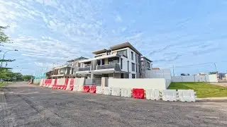 Horizon Hills The Cove - Montcourt 3 Storey Cluster Showroom