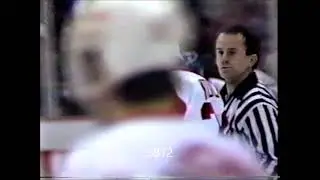 Dave Ellett vs Joe Kocur (roughing) Nov. 25/1987 Not sure what Ellett was thinking!