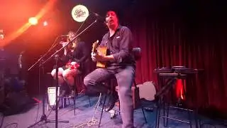 Julian James & Beci Kate &ndash; &ldquo;Blueside of the Mountain&rdquo; (The SteelDrivers) | Live at The Stag & Hunter
