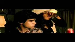 Drunk Priyanka Chopra Gets Close To Cute Guy - 7 Khoon Maaf