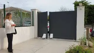 Portail Ouverture Papillon avec Roue Motoris&eacute;e Bosch