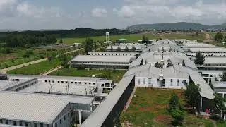 AKU. Re-feral Campus