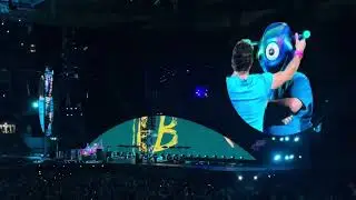 Coldplay - Something Just Like This (Wembley 1st night 2025)
