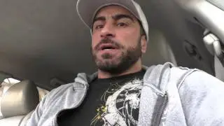 Frauen: das Video NICHT anschauen!! Umkleide Kabine bei den Männern.