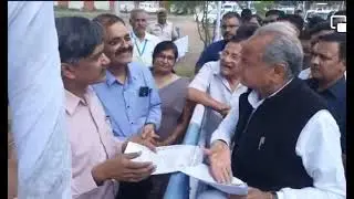 Doctors met CM regarding RTH bill at Kota airport