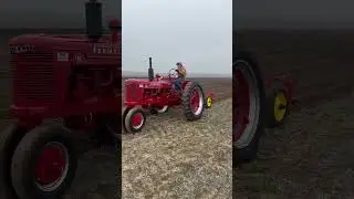 Farmall H plowing. #bluecollar #horsepower  #farmingtraditions #farmequipment #farmmachinery #shorts