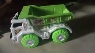 Alam lagi renovasi dump truk