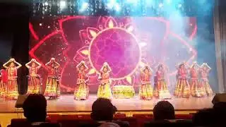 Beautiful Garba dance by little girls on aaditya gadhvi song