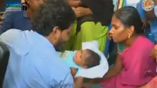 YS Jagan consoles Battula Rajesh family members at Gottipadu in Guntur dist - 27 May 2016